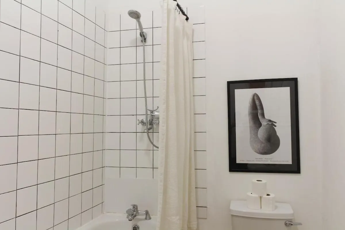 Apartment Bright & Spacious 2Br Flat, Great Transport Links London United Kingdom